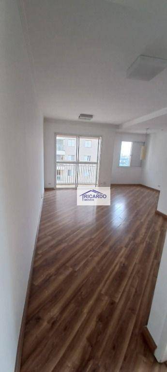 Apartamento à venda com 2 quartos, 63m² - Foto 1