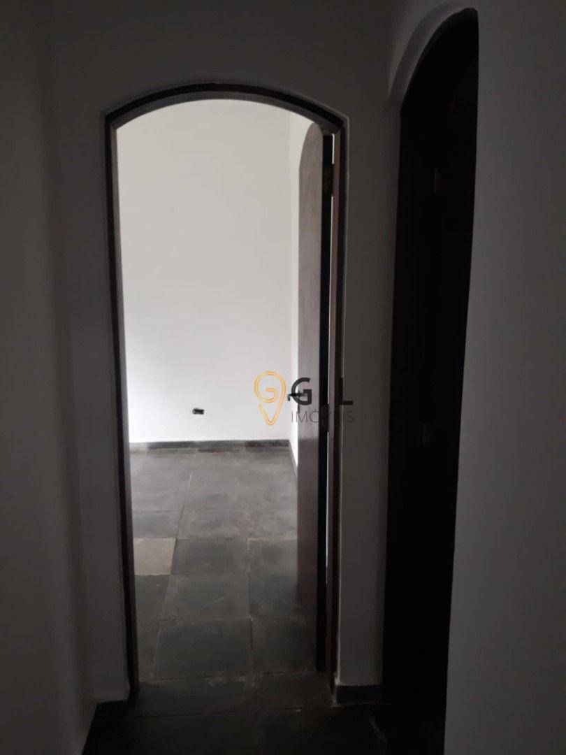 Chácara à venda com 4 quartos, 200m² - Foto 8