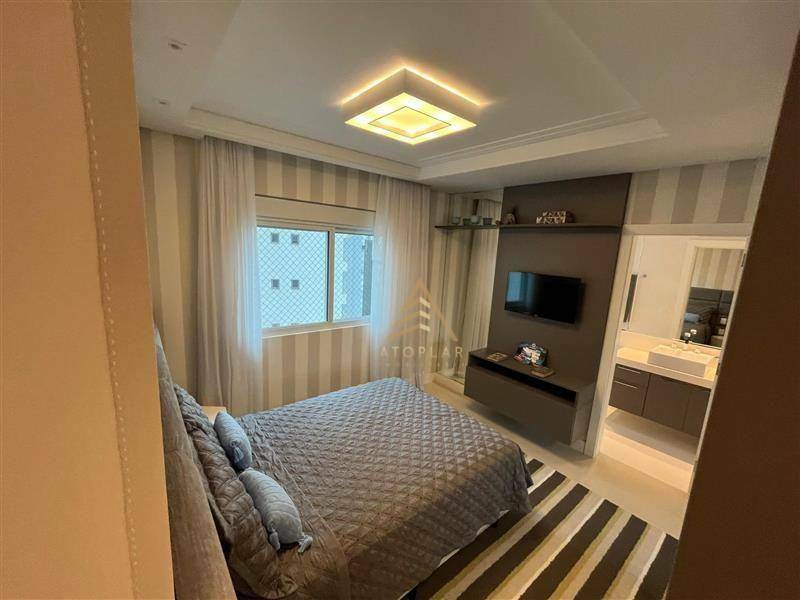 Apartamento à venda com 3 quartos, 179m² - Foto 16