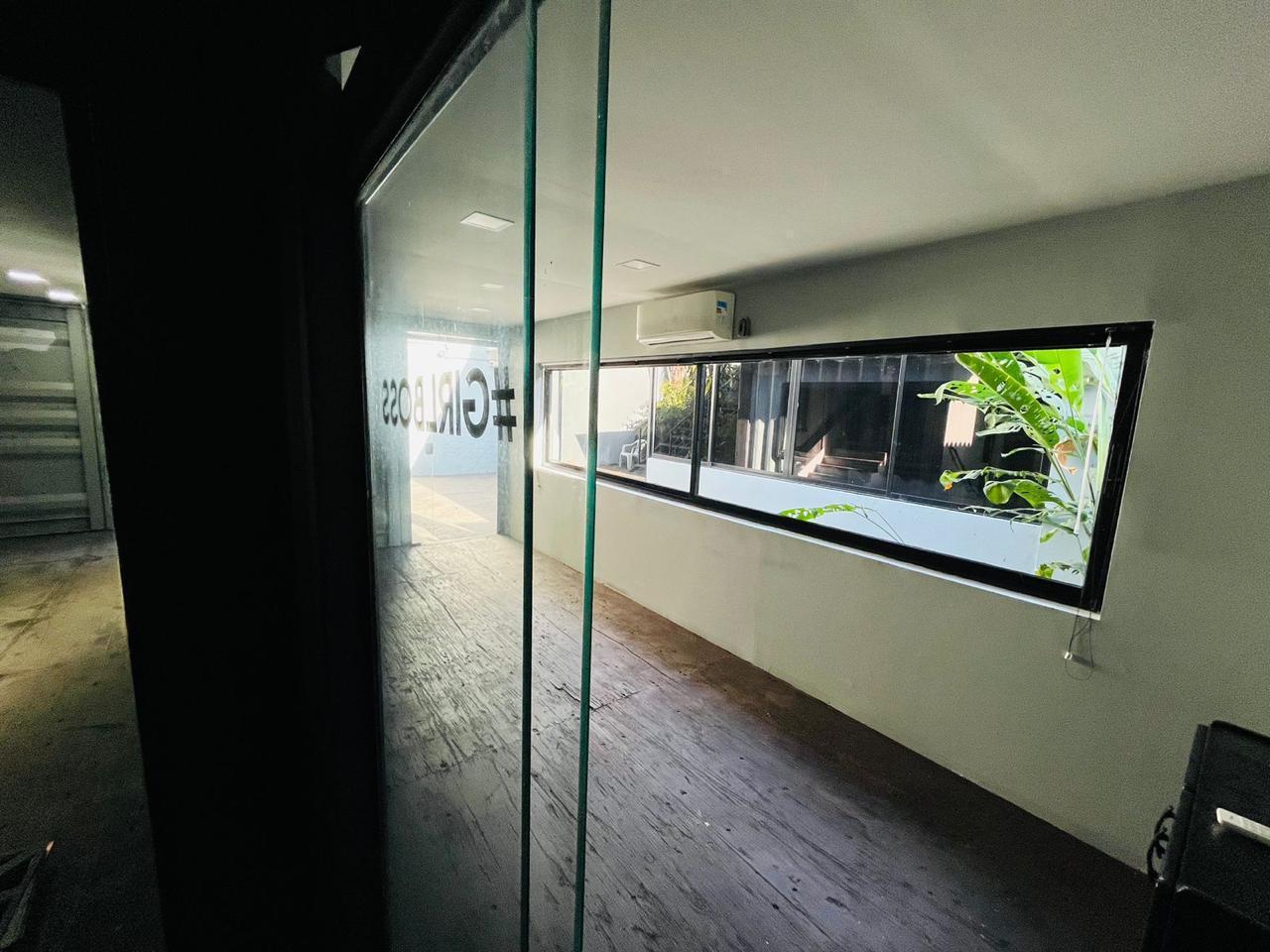 Casa para alugar, 350m² - Foto 46