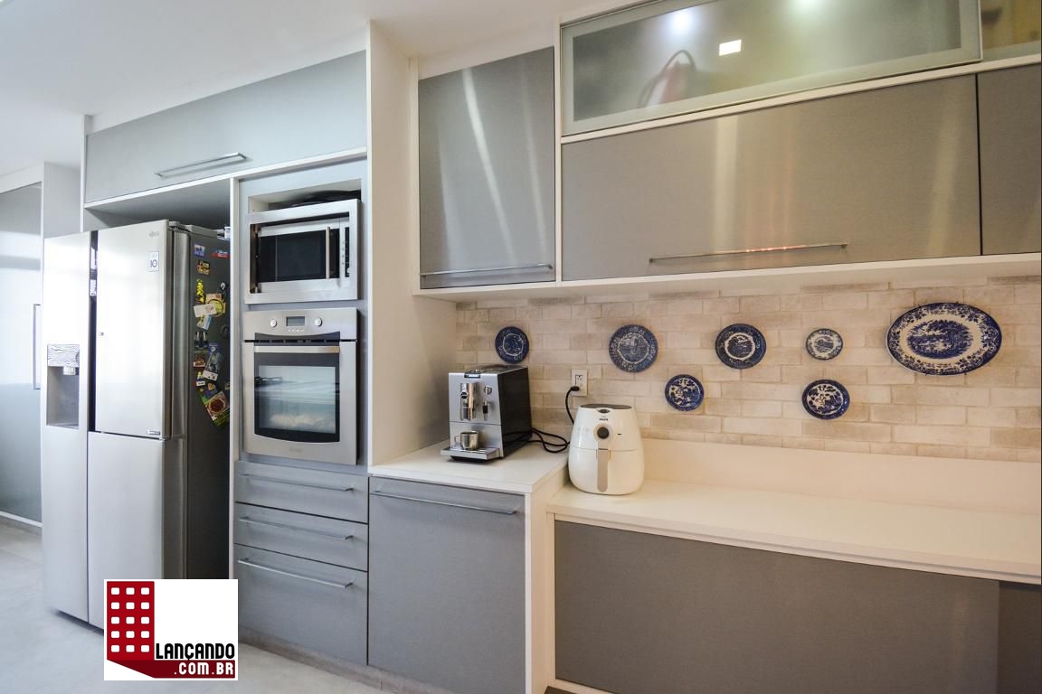 Apartamento à venda com 4 quartos, 220m² - Foto 8