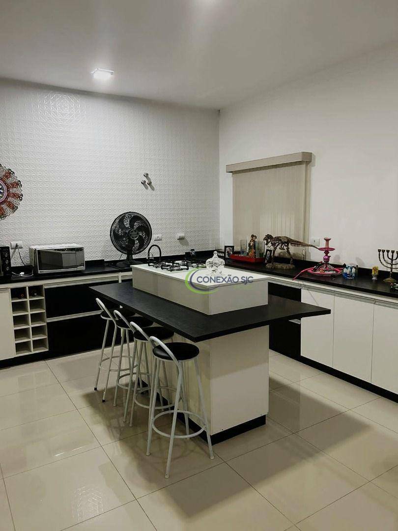 Sobrado à venda com 3 quartos, 142M2 - Foto 4