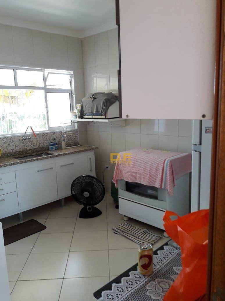 Casa à venda com 2 quartos, 1m² - Foto 15