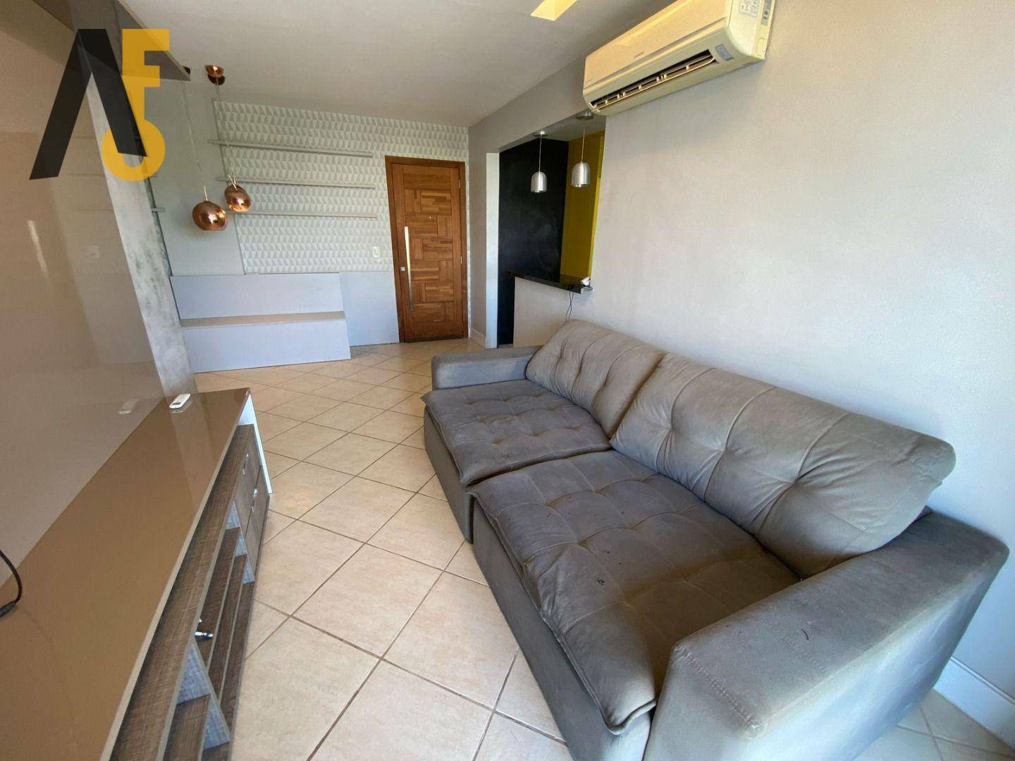 Apartamento à venda com 2 quartos, 63m² - Foto 4