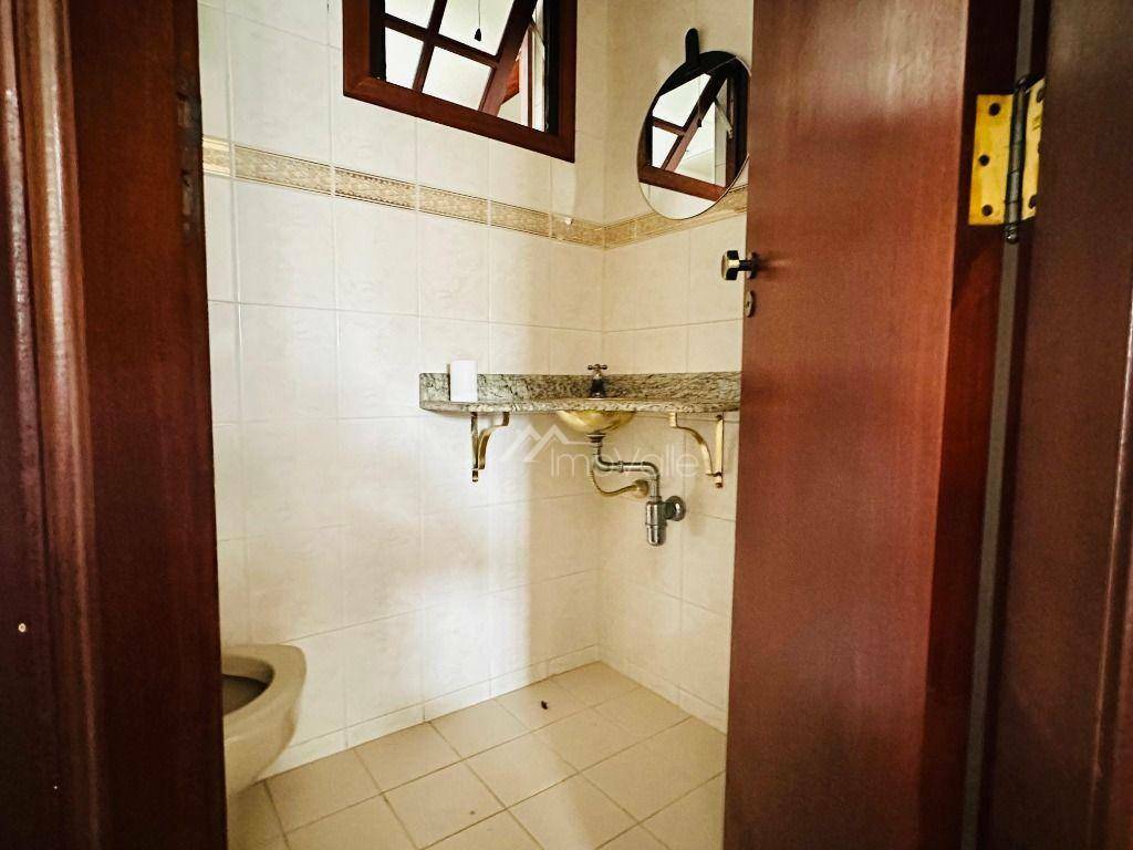 Casa de Condomínio para alugar com 4 quartos, 400m² - Foto 7