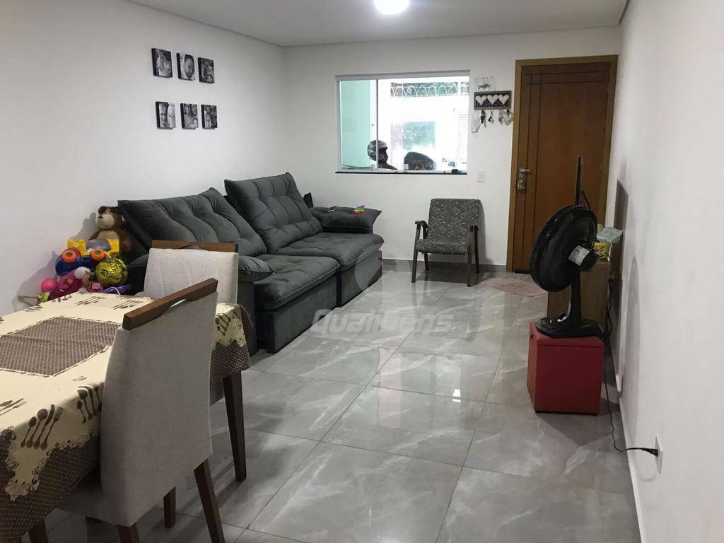 Sobrado à venda com 3 quartos, 124m² - Foto 1