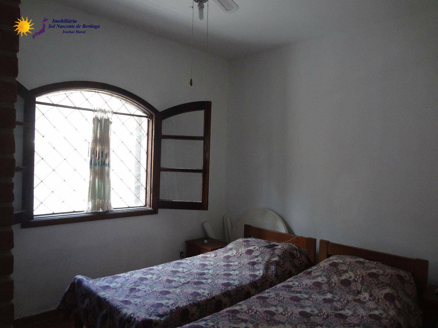 Casa à venda com 3 quartos, 200m² - Foto 17