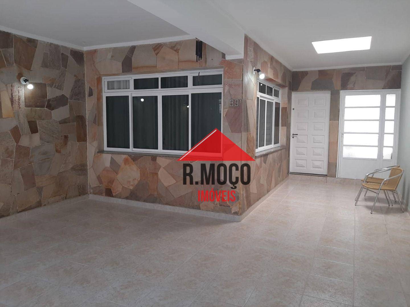 Sobrado à venda com 4 quartos, 185m² - Foto 2