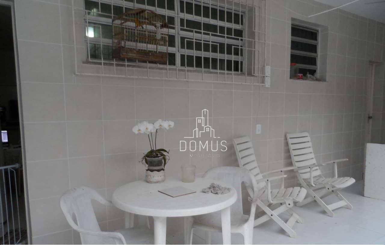 Casa à venda com 3 quartos, 540m² - Foto 2