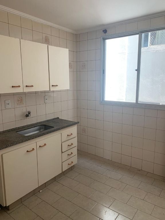 Apartamento à venda com 3 quartos, 80m² - Foto 14