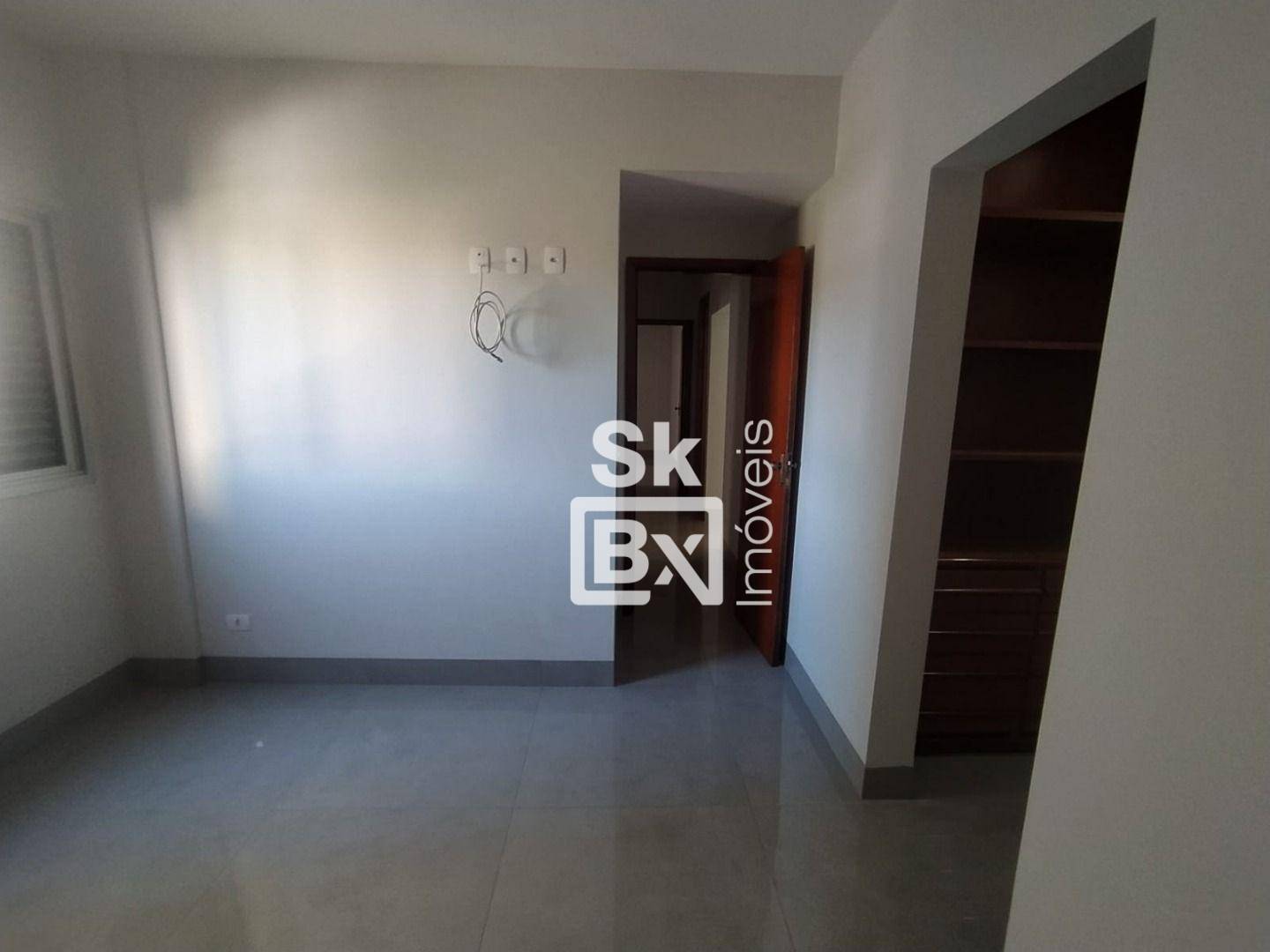 Apartamento à venda com 3 quartos, 114m² - Foto 3