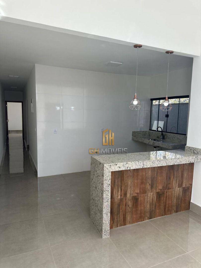 Casa à venda com 3 quartos, 101m² - Foto 7