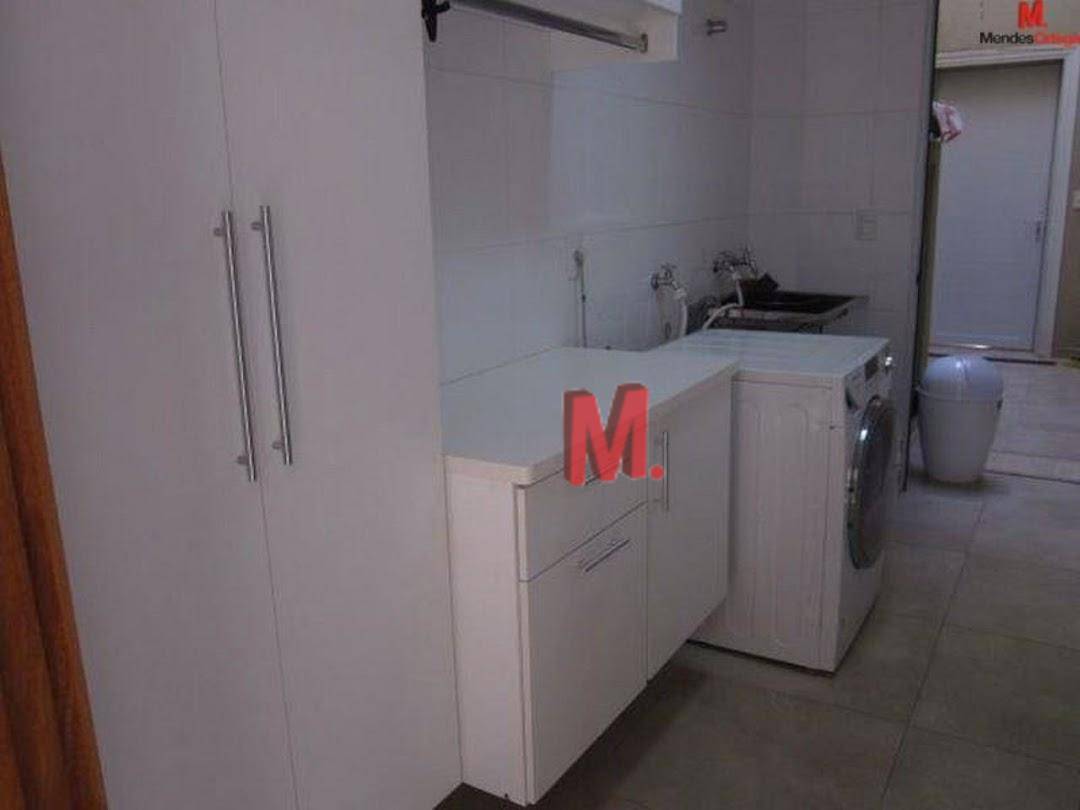 Casa à venda com 3 quartos, 274m² - Foto 22