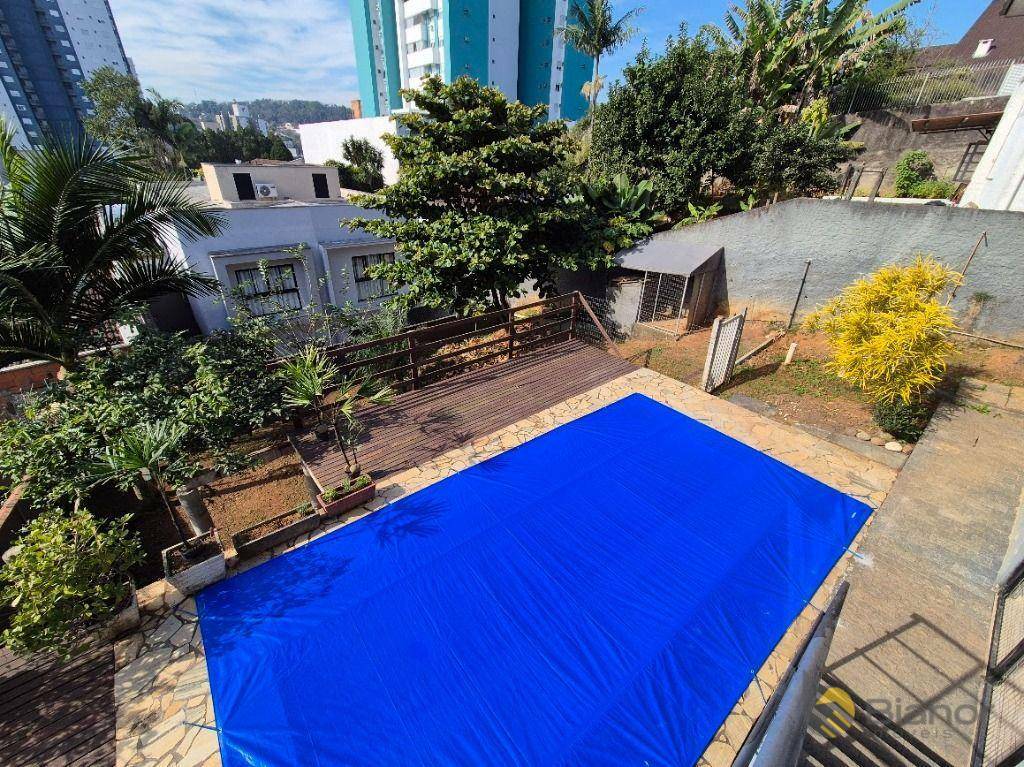 Casa à venda e aluguel com 3 quartos, 208m² - Foto 21
