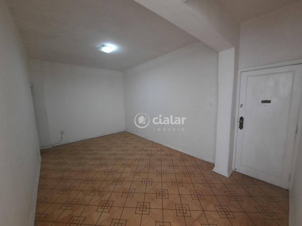 Apartamento à venda com 3 quartos, 100m² - Foto 1