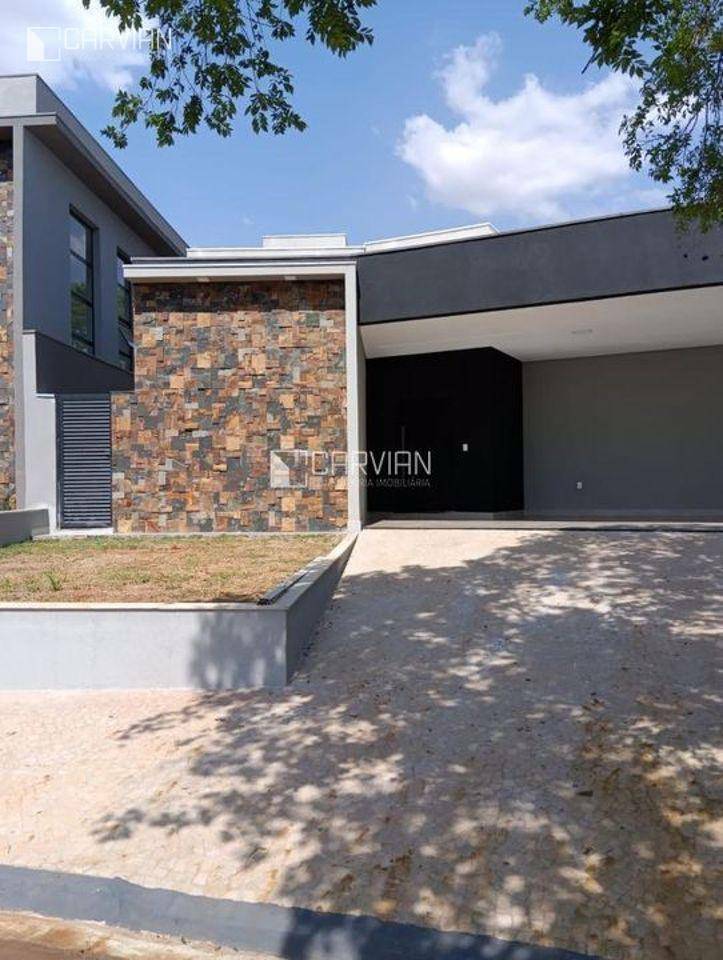 Casa de Condomínio à venda com 4 quartos, 260m² - Foto 1