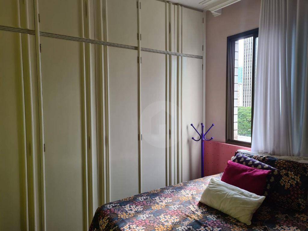 Apartamento à venda com 4 quartos, 155m² - Foto 14