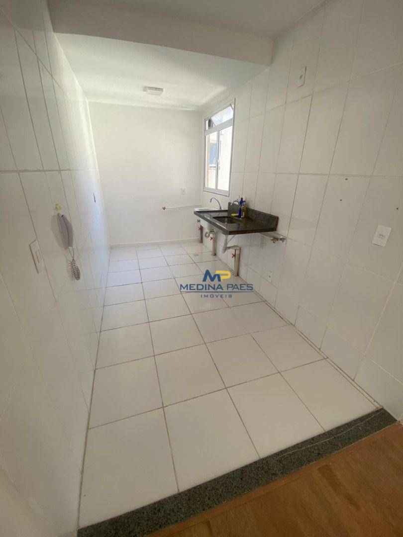 Apartamento à venda com 2 quartos, 60m² - Foto 5