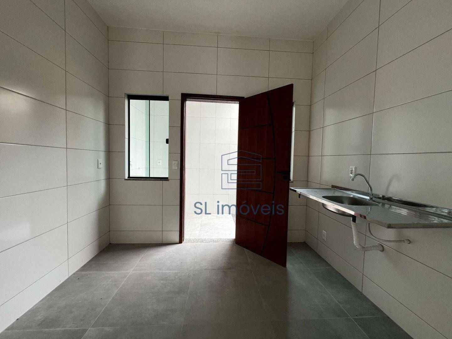Casa à venda com 2 quartos, 61m² - Foto 7