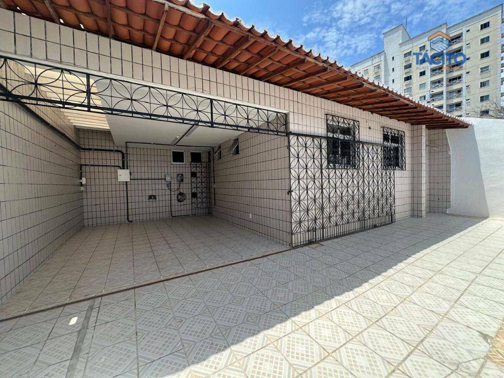 Casa à venda com 3 quartos, 107m² - Foto 2