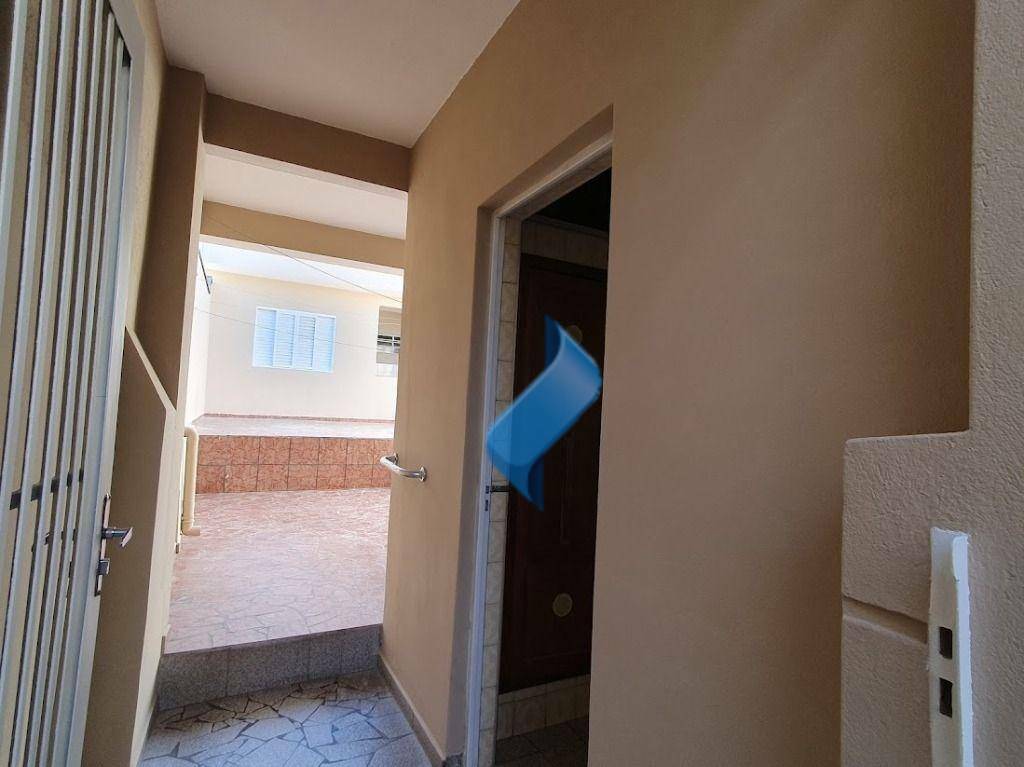 Casa à venda com 3 quartos, 131m² - Foto 21