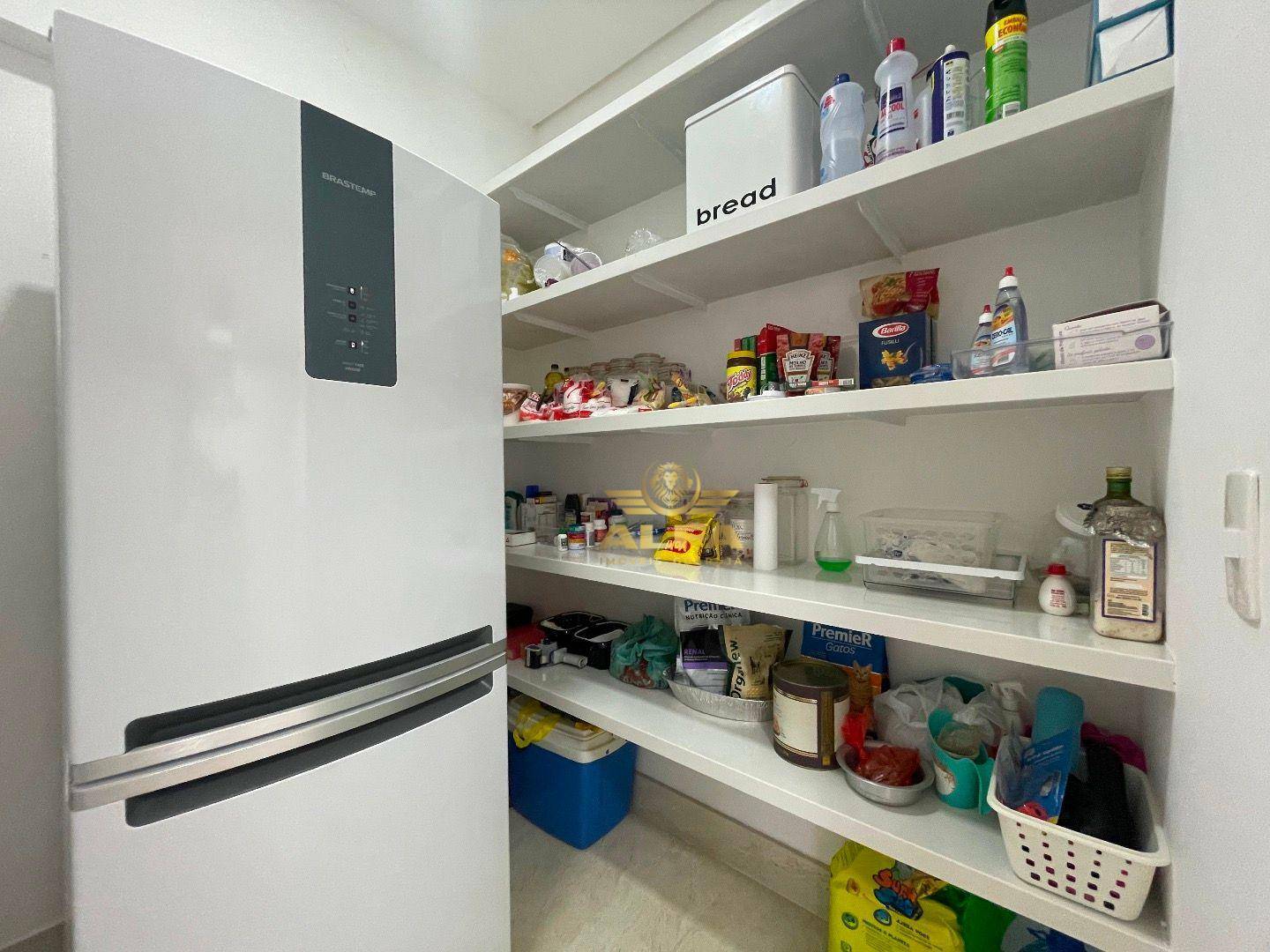 Casa de Condomínio à venda com 8 quartos, 500m² - Foto 23