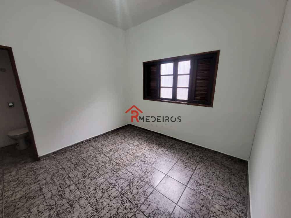 Casa à venda com 2 quartos, 80m² - Foto 6