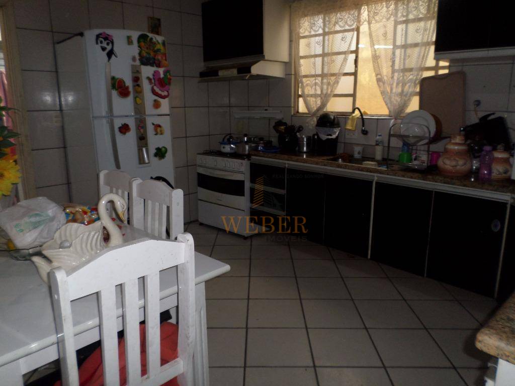 Casa à venda com 2 quartos, 80m² - Foto 26