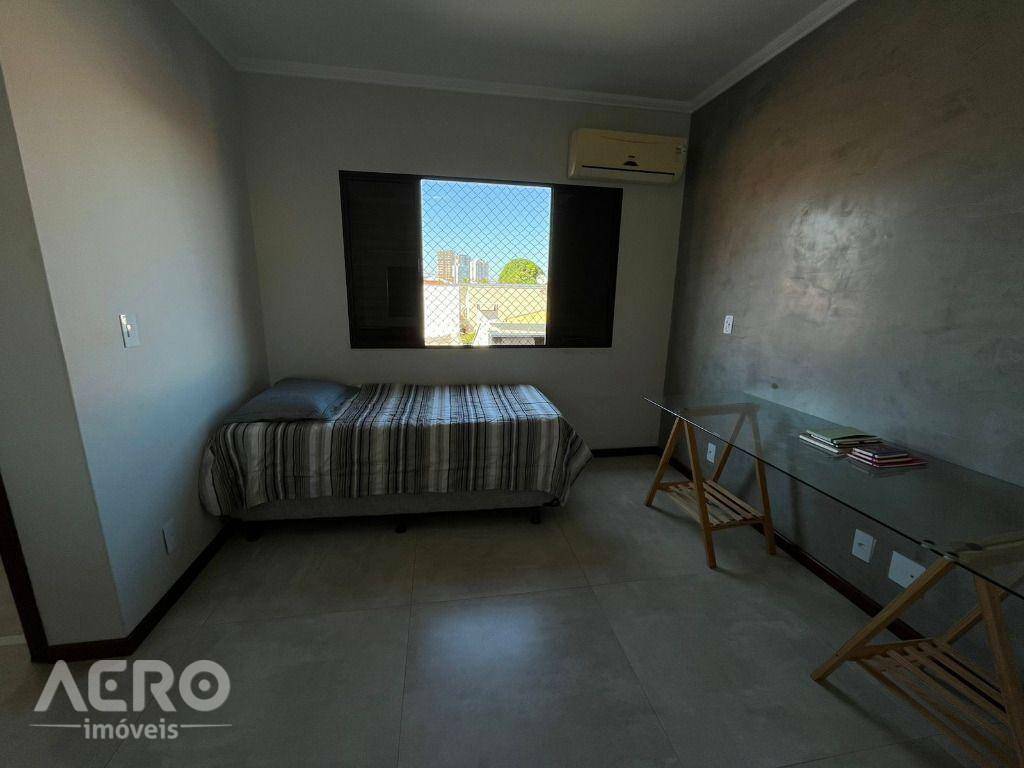 Casa à venda com 4 quartos, 382m² - Foto 28