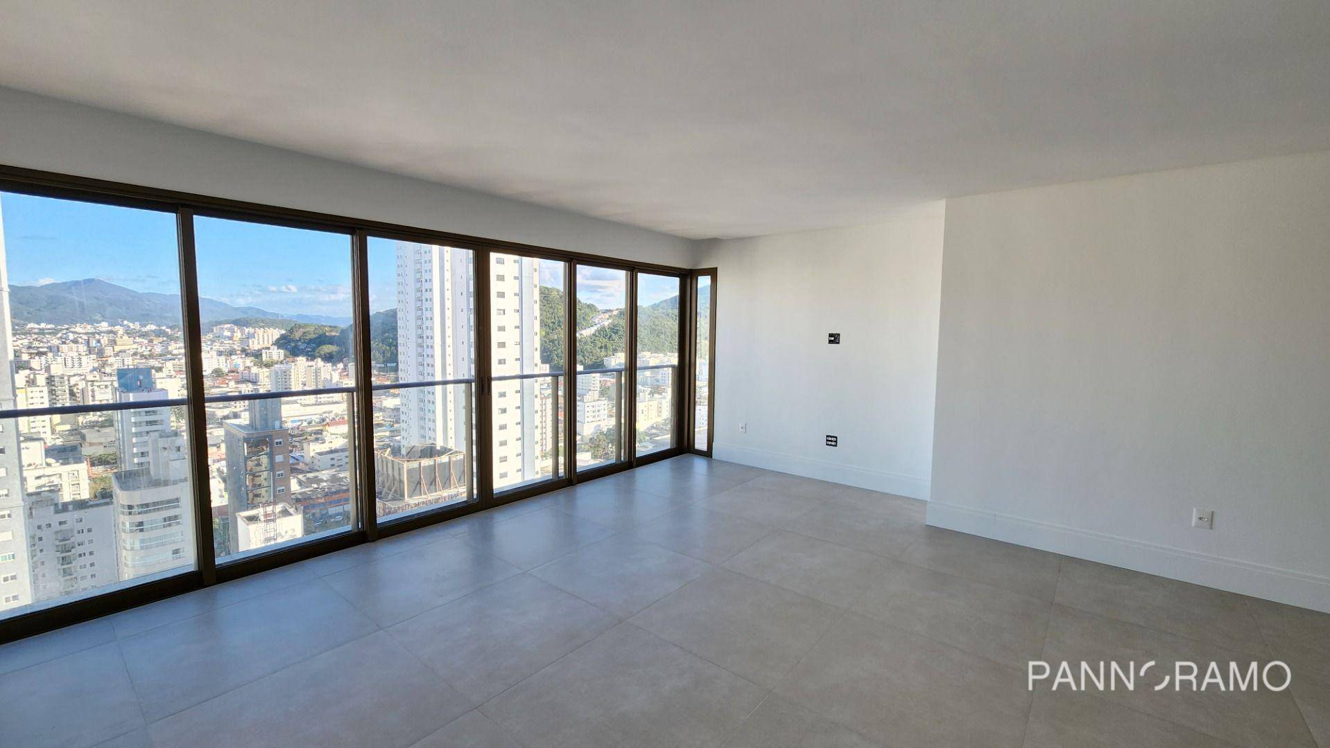 Apartamento à venda com 5 quartos, 238m² - Foto 1