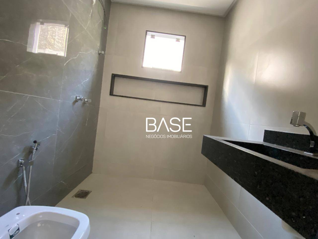 Casa, 3 quartos, 82 m² - Foto 2