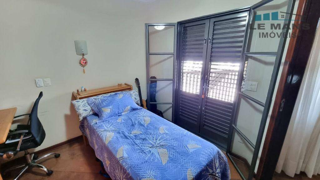 Casa à venda com 3 quartos, 205m² - Foto 27