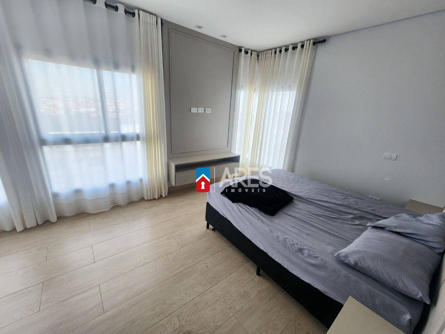 Casa de Condomínio à venda com 3 quartos, 318m² - Foto 9
