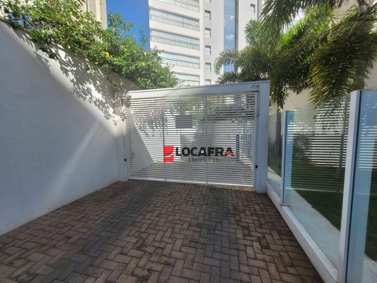 Apartamento à venda com 3 quartos, 245m² - Foto 3