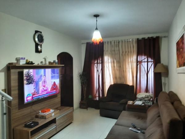 Sobrado à venda com 3 quartos, 120m² - Foto 2