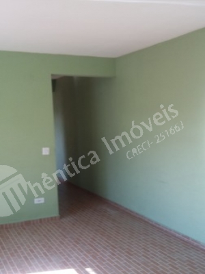 Casa para alugar com 2 quartos, 70m² - Foto 2