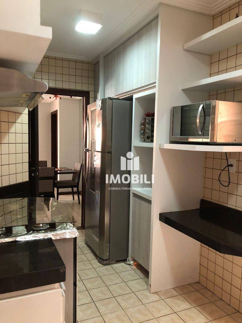 Apartamento à venda com 3 quartos, 115m² - Foto 28