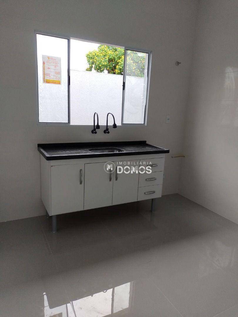 Casa à venda com 2 quartos, 80m² - Foto 14