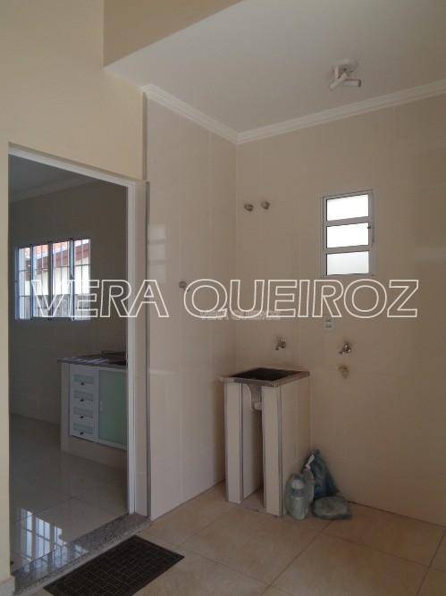 Casa para alugar com 3 quartos, 120m² - Foto 21