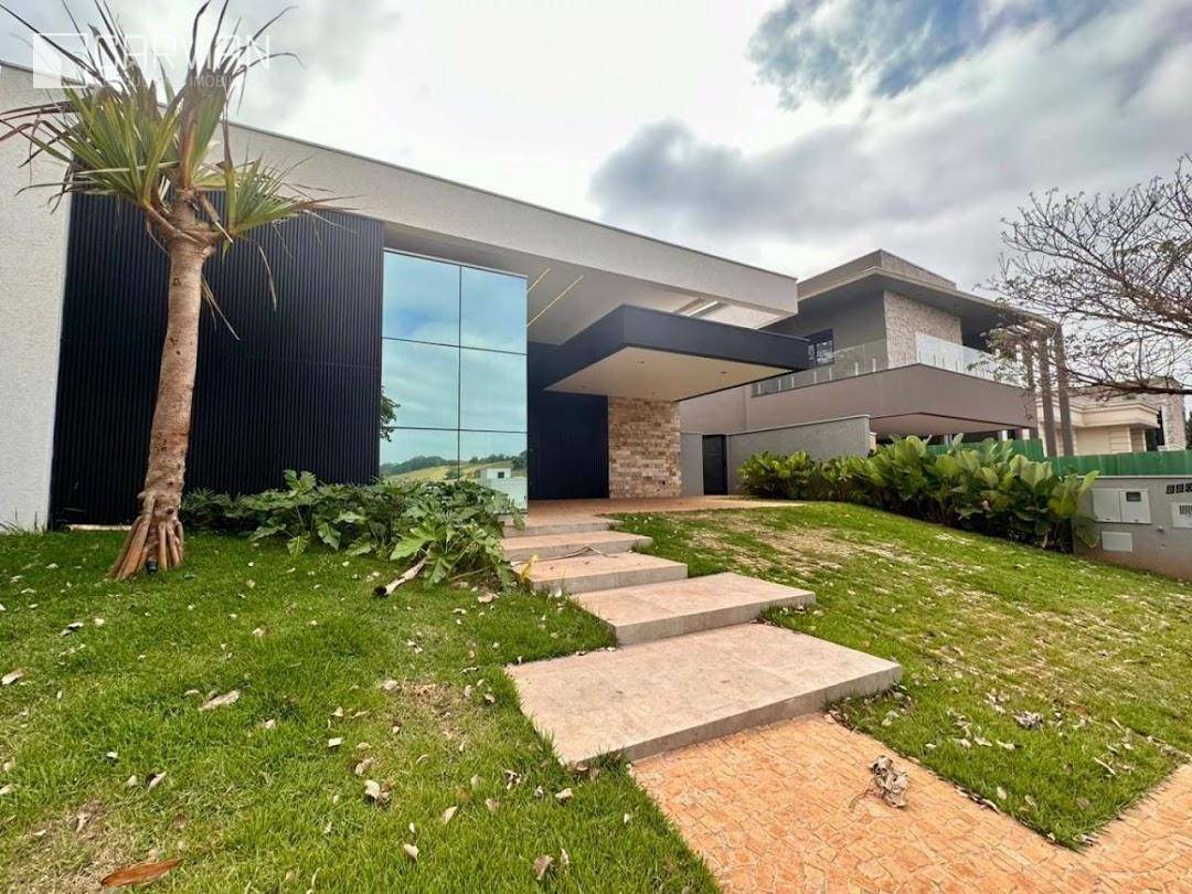 Casa de Condomínio à venda com 3 quartos, 267m² - Foto 1