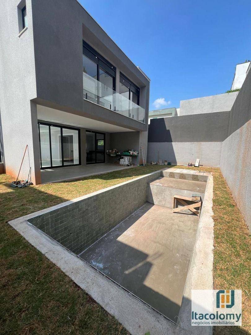 Casa de Condomínio à venda com 4 quartos, 420m² - Foto 10