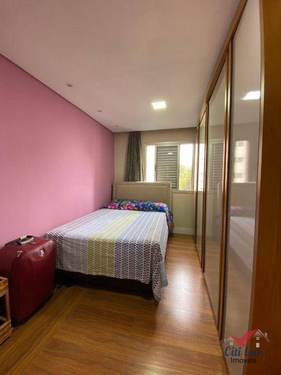 Apartamento à venda com 2 quartos, 62m² - Foto 17