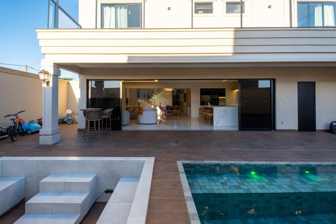 Casa à venda com 4 quartos, 450m² - Foto 21