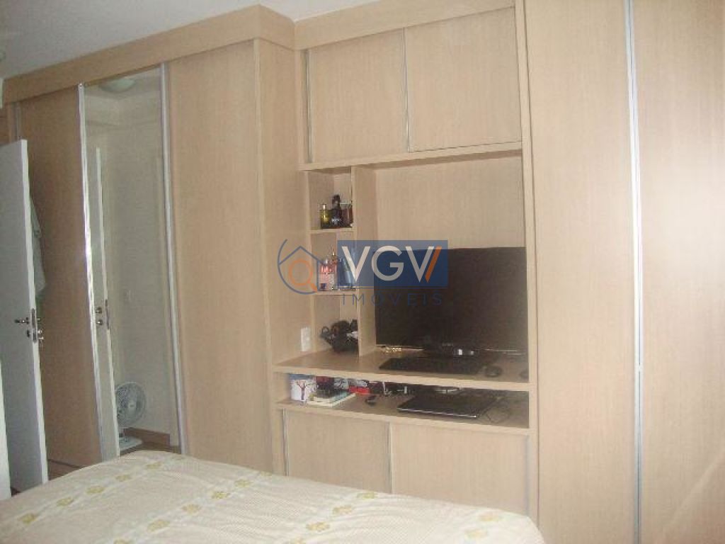 Apartamento à venda com 2 quartos, 65m² - Foto 8