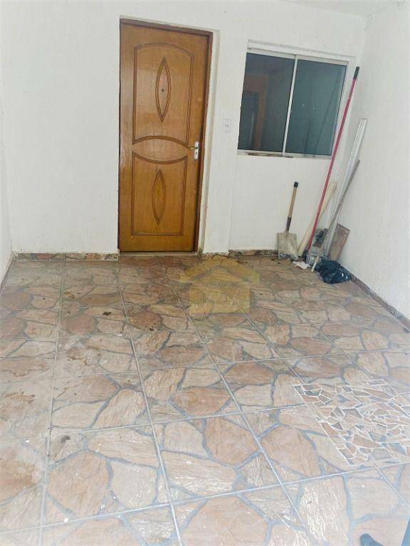 Sobrado à venda com 4 quartos, 80m² - Foto 2