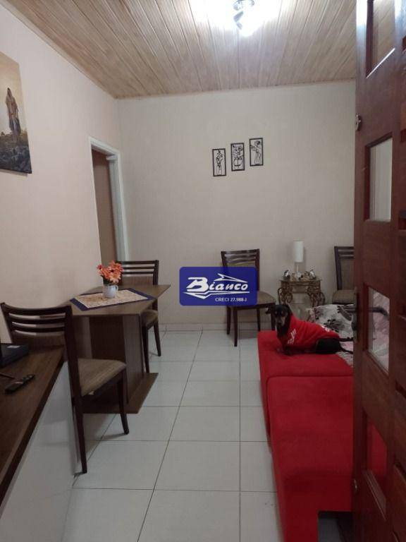 Casa à venda com 3 quartos, 138m² - Foto 2