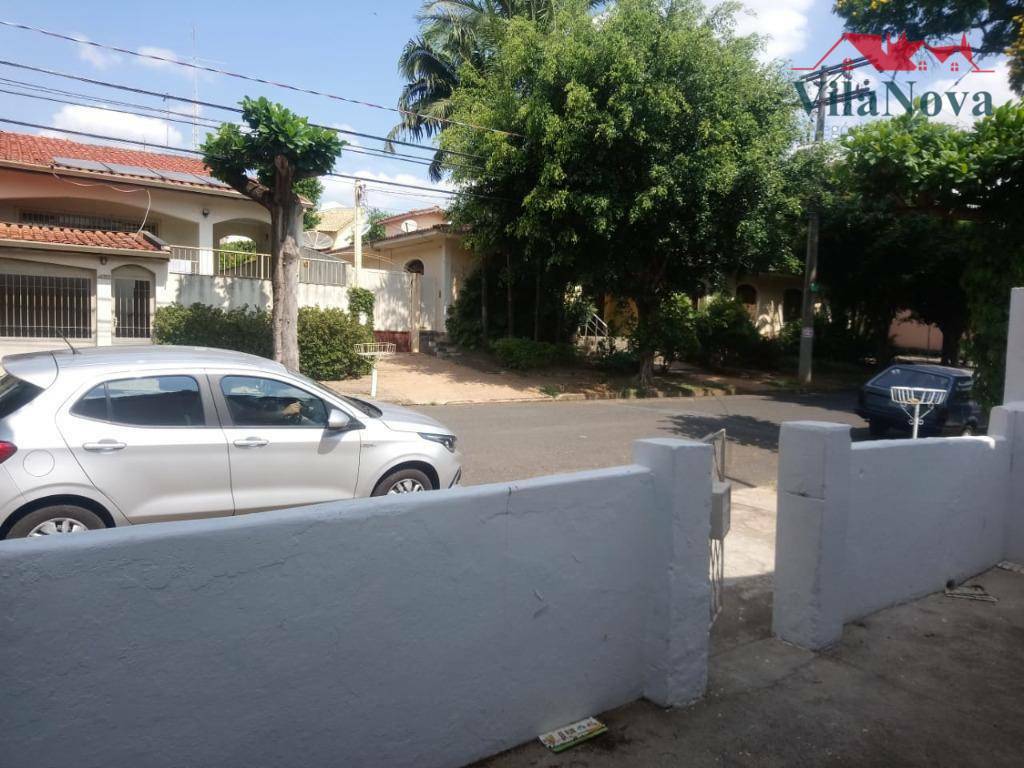 Casa à venda com 2 quartos, 70m² - Foto 1