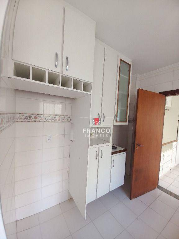 Casa de Condomínio à venda com 3 quartos, 200m² - Foto 11