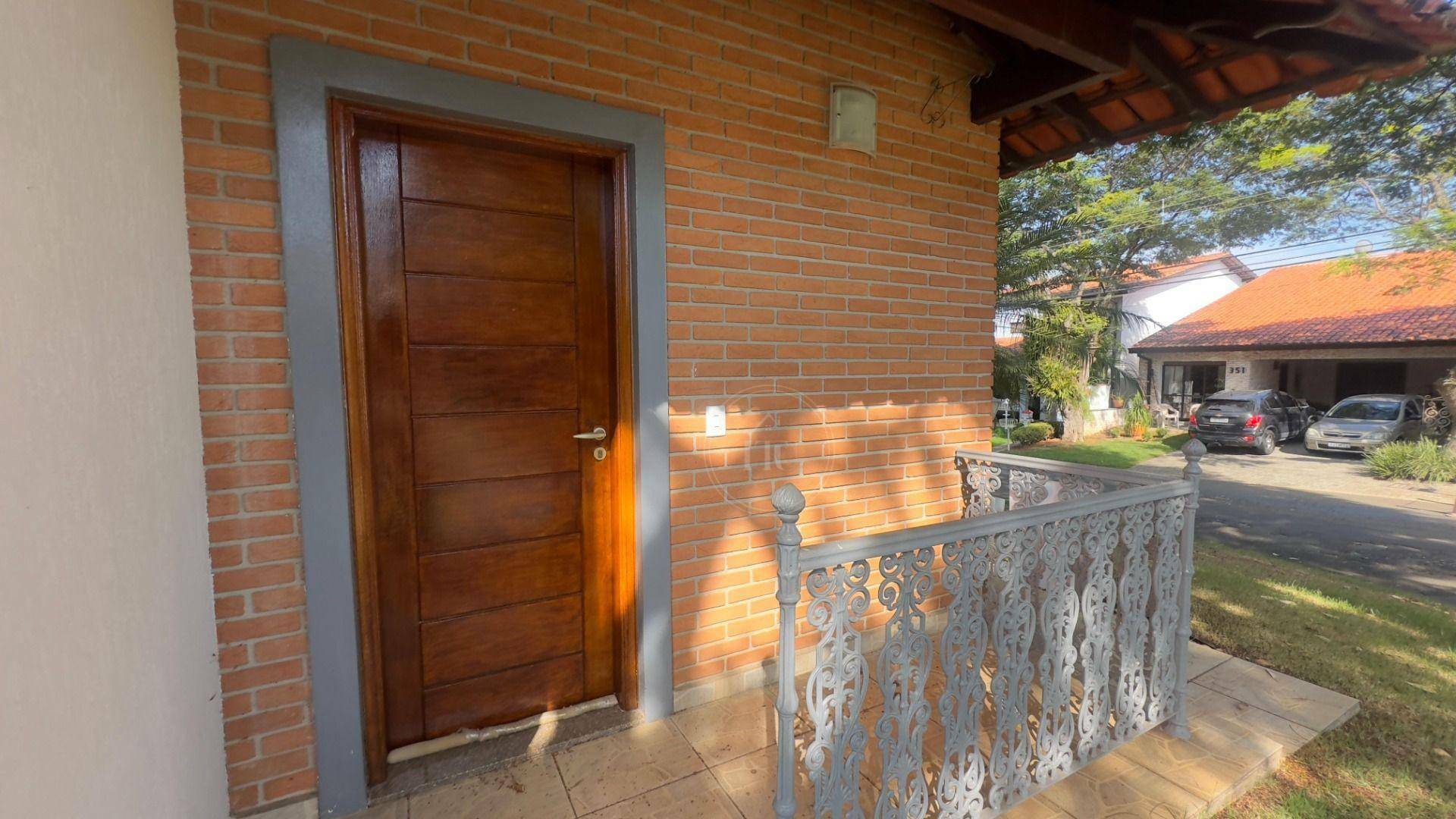 Casa de Condomínio para alugar com 3 quartos, 250m² - Foto 29