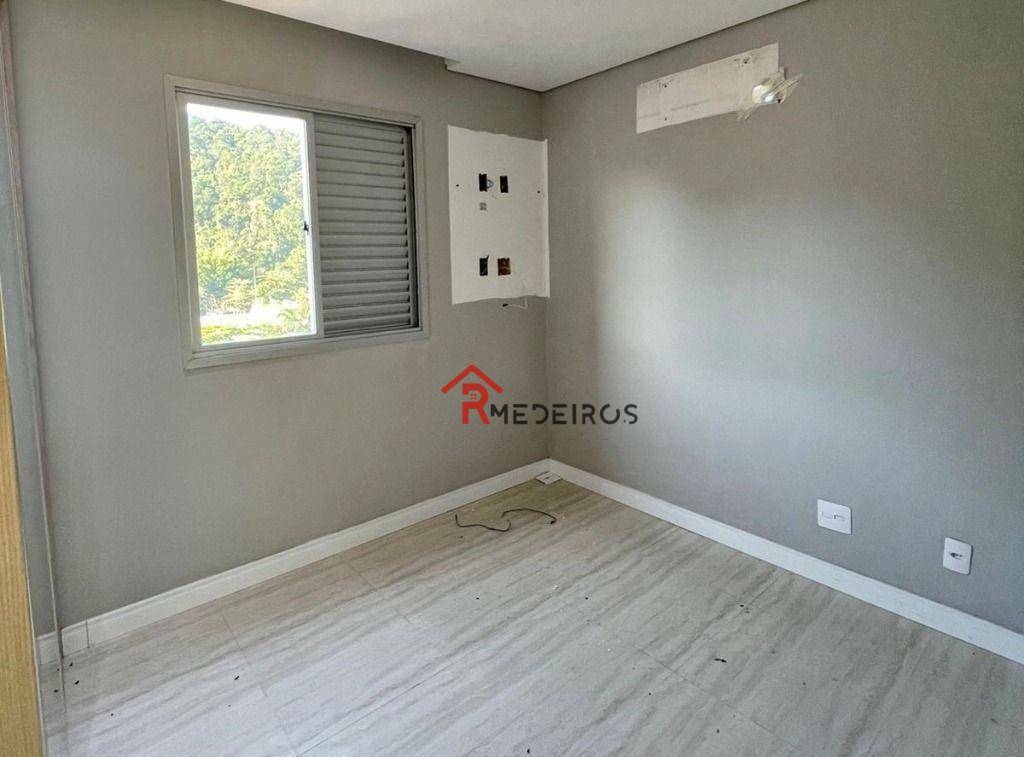 Apartamento à venda com 2 quartos, 70m² - Foto 10